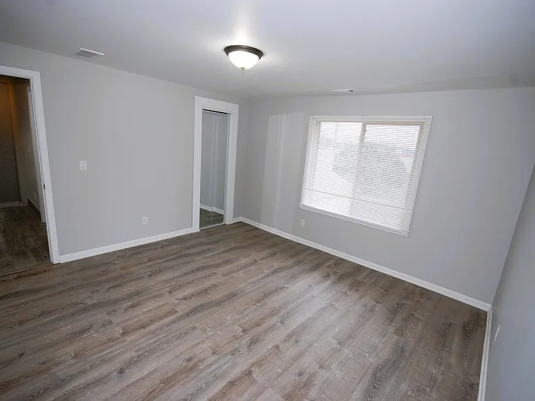 1872 Champaign Rd — Photo 17