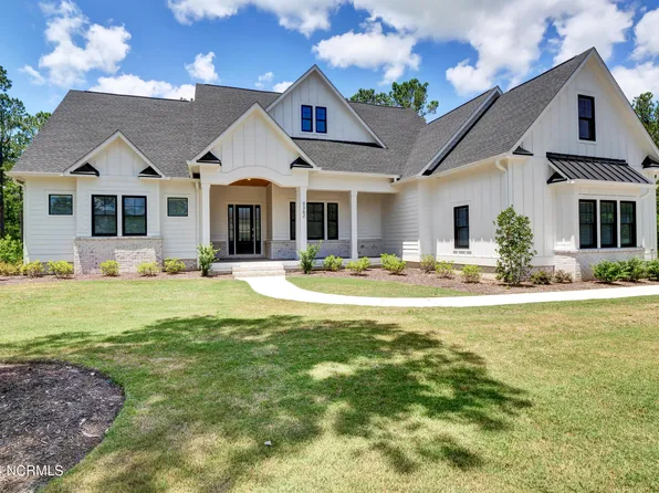 9362 Fallen Pear Lane NE, Leland, NC 28451