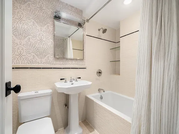 227 East 57th Street 12EG image 18 of 18