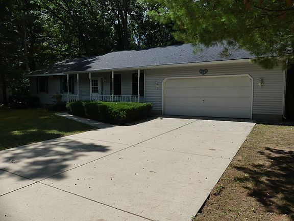 3rd image of 2157 Deerwood Dr