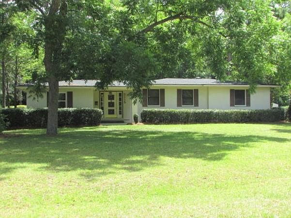 1st image of 2115 Hillcrest Dr