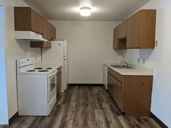 Landview Apartments — Photo 1
