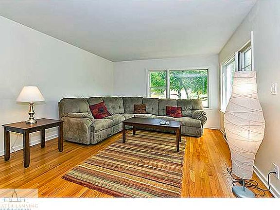 4th image of 233 E University Dr