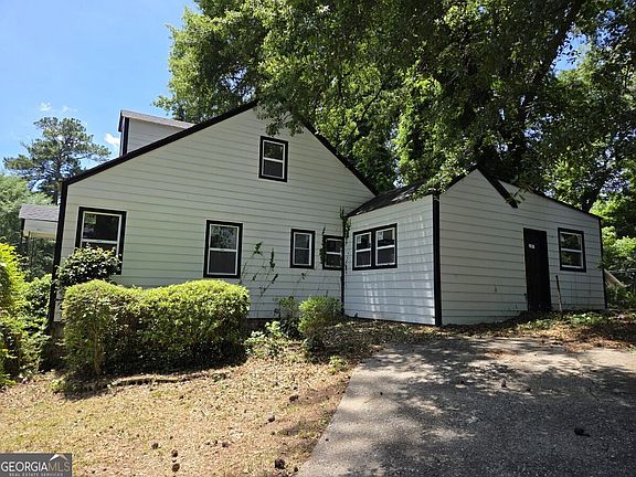 5th image of 955 Gaston St SW