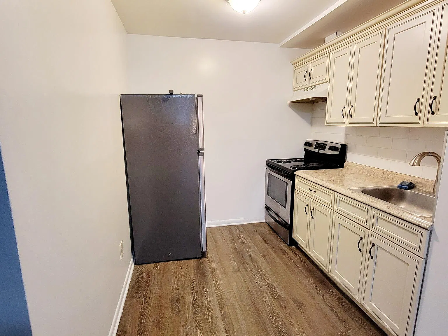 1 bed, 600 sqft, $1,700 — Photo 1