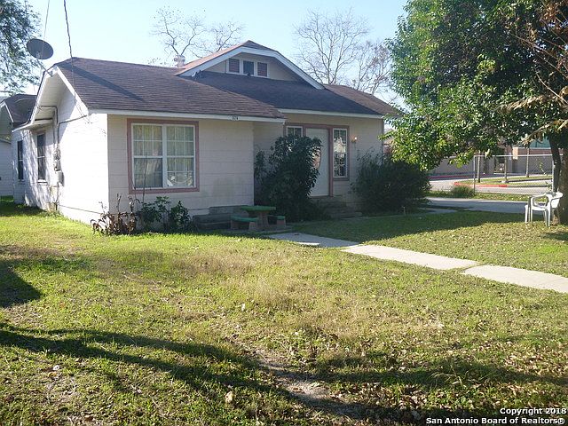 1st image of 326 Robert E Lee St