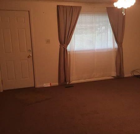 5th image of 429 Crawford Ave