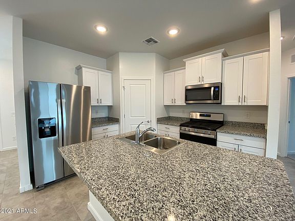 4th image of 40571 W Shaver Dr