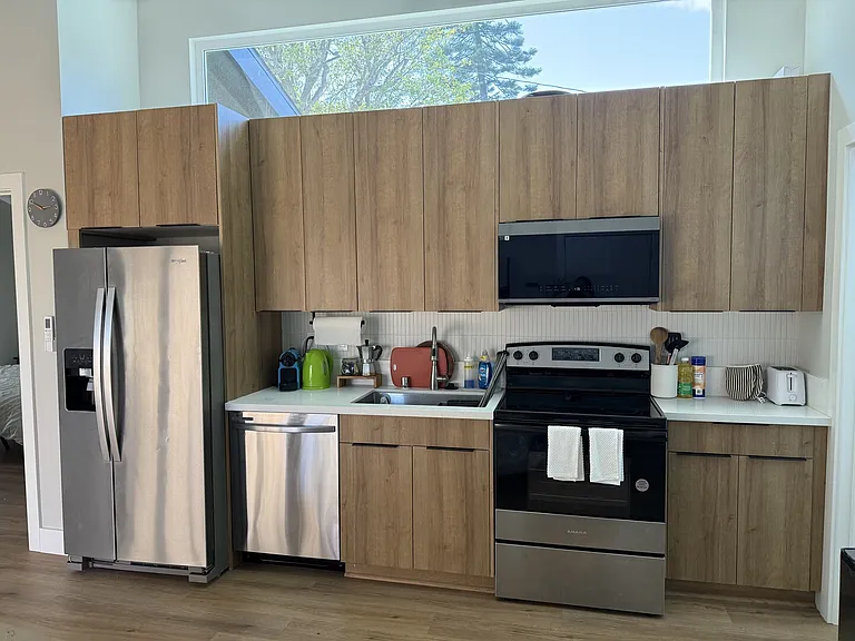 Abernathy Dr — Photo 10