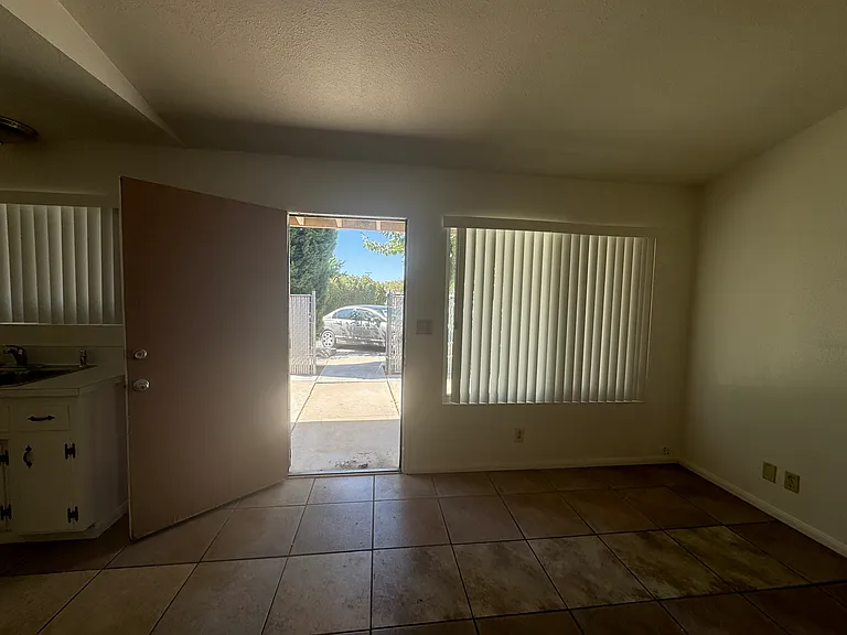 13535 Yakima Rd #4 — Photo 7