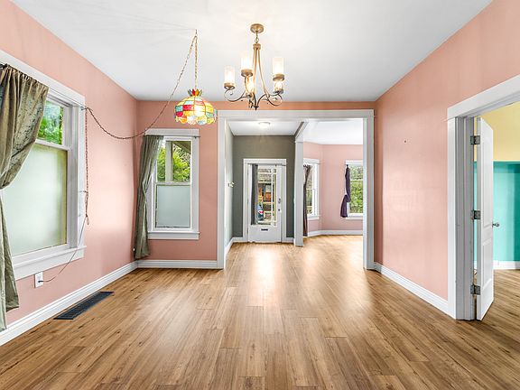 5th image of 4227 NE 10th Ave #A
