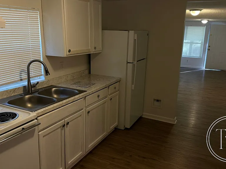 5202 Wendell St — Photo 5