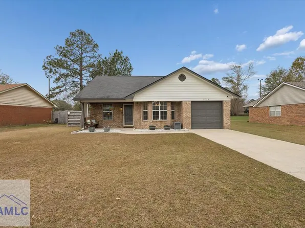 1238 Dharahn Dr, Hinesville, GA 31313