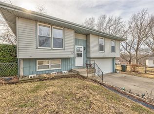 710 E Beth St, Lansing, KS 66043
