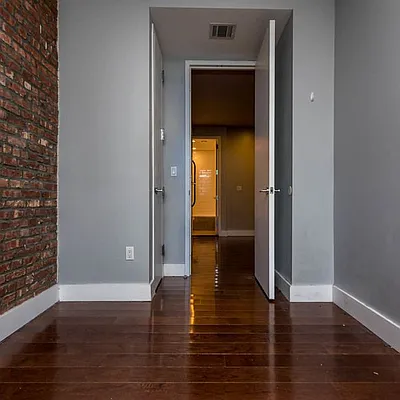 Rented by Nooklyn NYC LLC | media 44