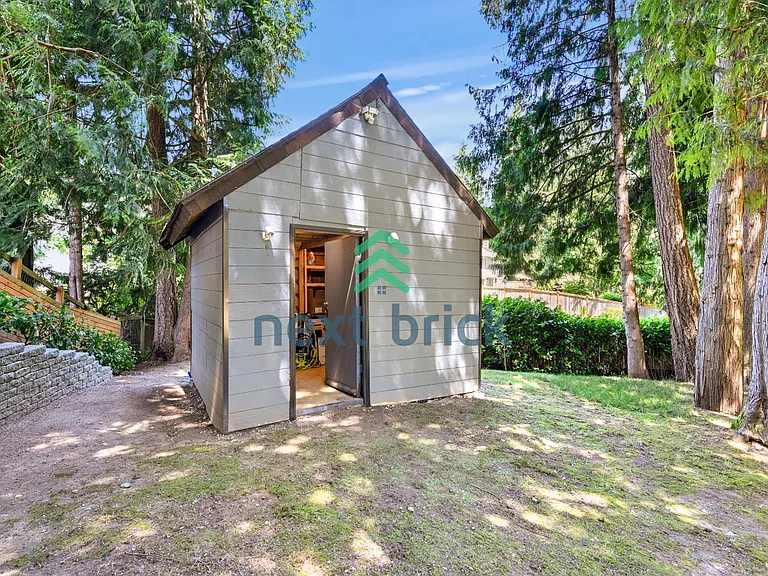 21638 SE 32nd Pl — Photo 30