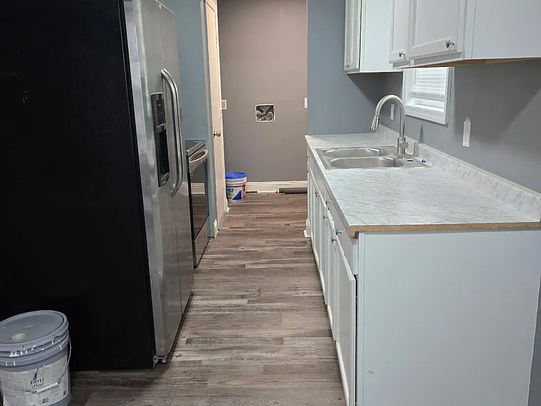1213 S Larch St — Photo 5