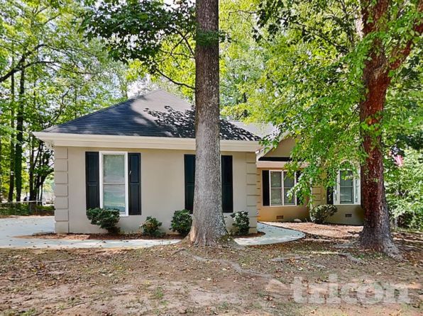 40 Fair Ridge Ct