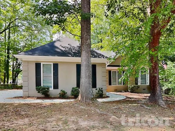 40 Fair Ridge Ct, Covington, GA 30016
