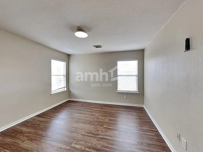 29435 Legends Glen Dr — Photo 21