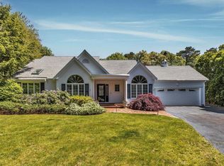 16 Colonial Farm Cir, Marstons Mills, MA 02648