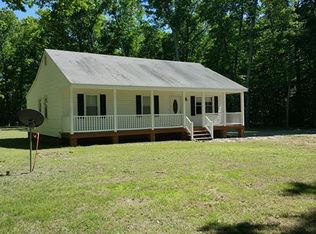 977 Chatham Hill Rd, Saint Stephens Church, VA 23148