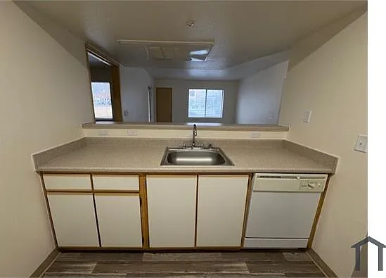 700 Eubank Blvd SE — Photo 23