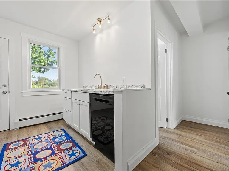 352 Black Point Rd #2 — Photo 10