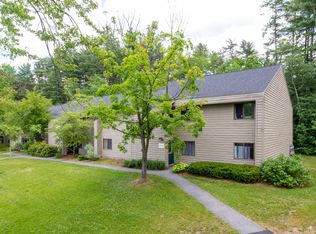 61 Hawthorne Cir, South Burlington, VT 05403