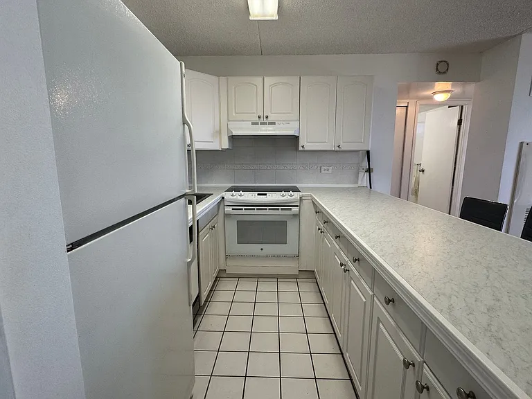411 Hobron Ln #2614 — Photo 1