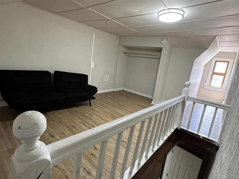 18 Wiley Ave — Photo 15
