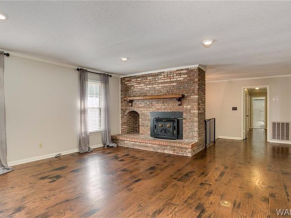 2nd image of 4204 Northwood Lake Dr W