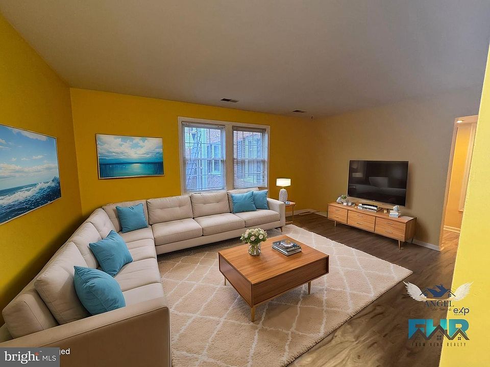 (staged) Living room