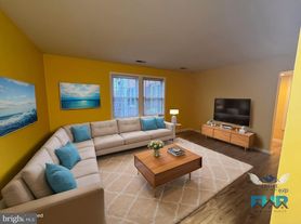 3812 W St SE, Washington, DC