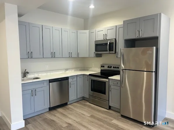 11 Church Hill Rd, Newtown, CT