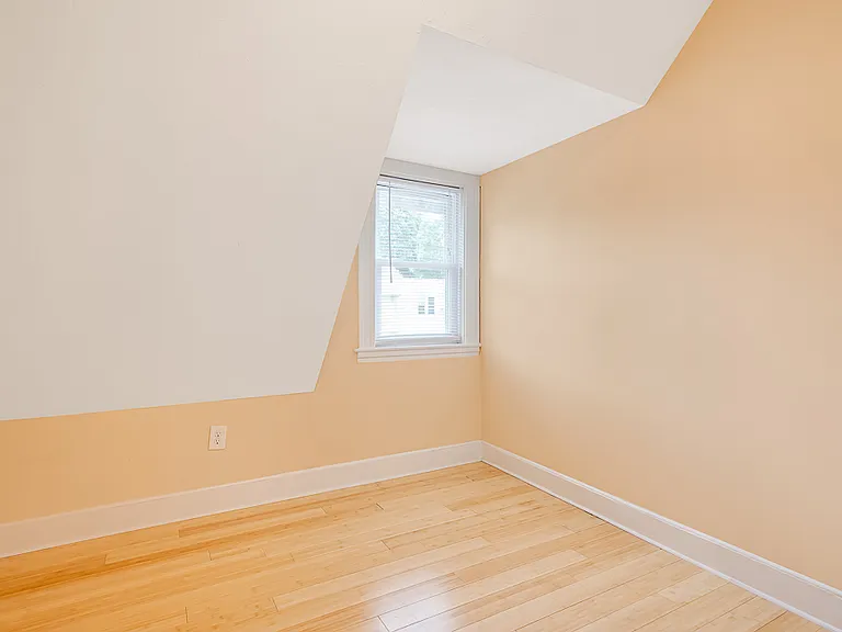 54 Sever St #3 — Photo 4