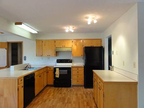 5th image of 242 NW 15th St