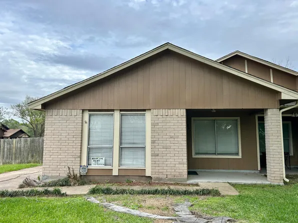 17007 Mercado Dr, Houston, TX 77083