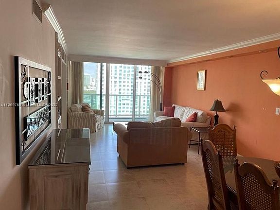 2nd image of 100 Bayview Dr APT 1429
