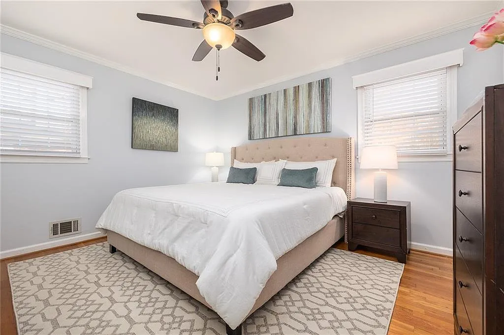 3 bed, 2.5 bath, 1905 sqft, $2,875 — Photo 4