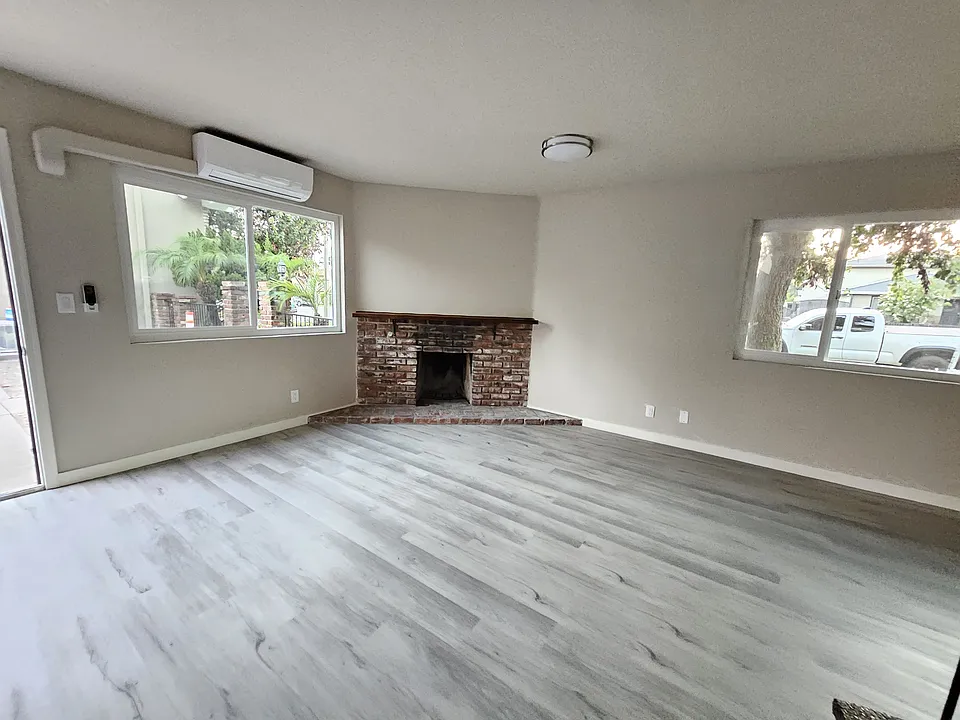 1240 - 1280 N San Gabriel Ave