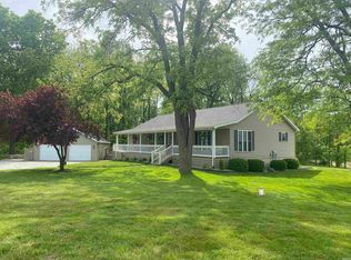 14685 Michigan Rd, Argos, IN 46501