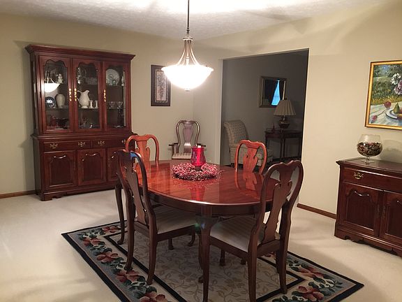 2nd image of 3022 Saybrooke Blvd