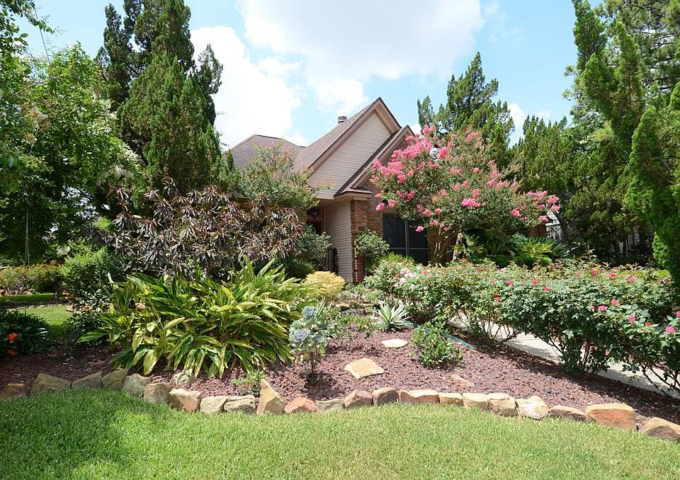 1st image of 18815 Walden Forest Dr