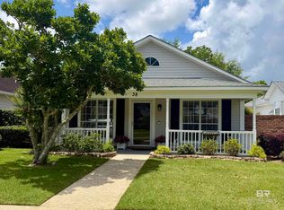 38 Cottage Dr, Fairhope, AL 36532