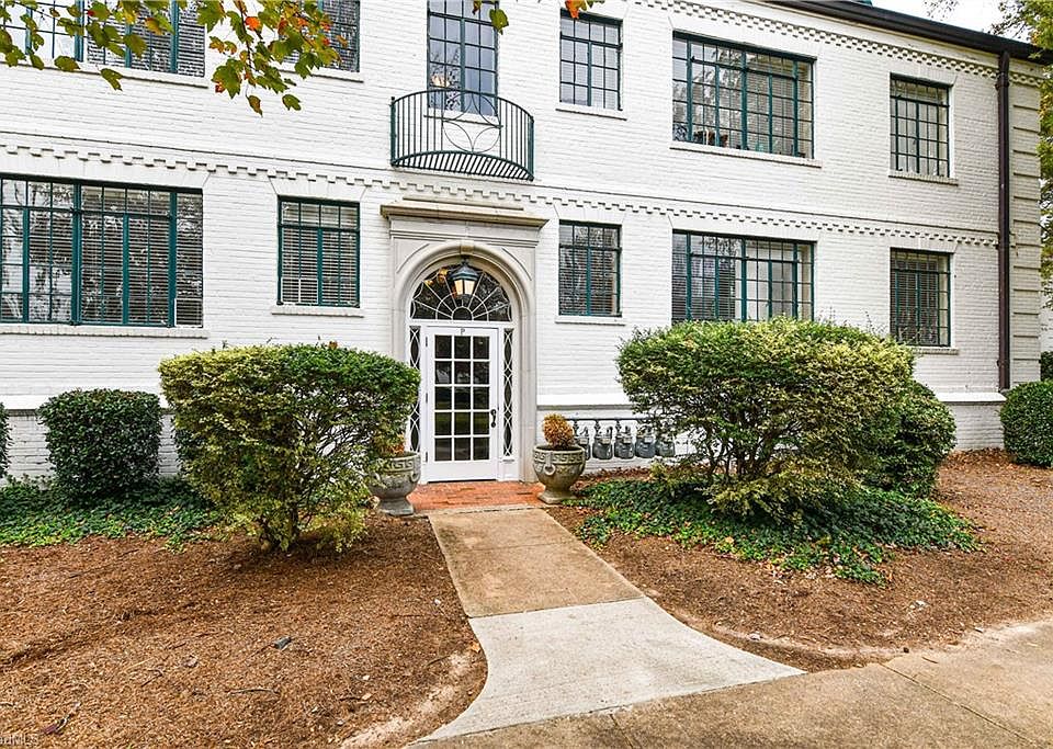 1st image of 1700-P1 N Elm St