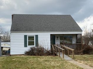 595 Beacon Rd, Newark, OH 43055