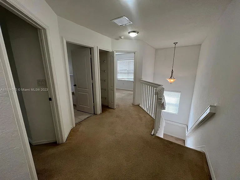 3038 SW 129th Ter — Photo 10