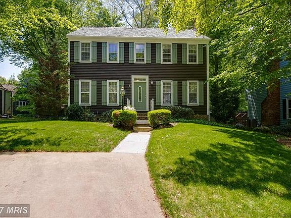 3rd image of 12004 Farrabow Ln