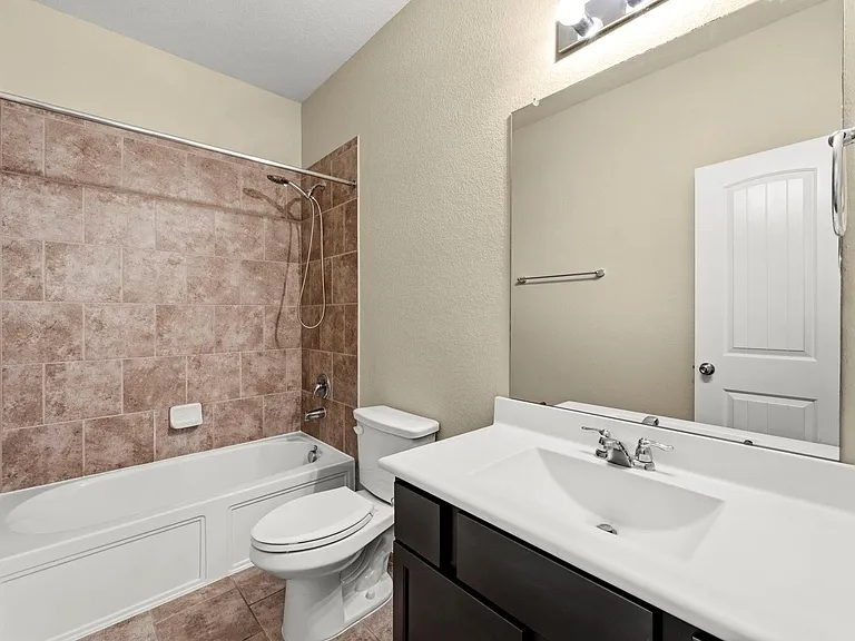 34 Sawbridge Cir — Photo 23